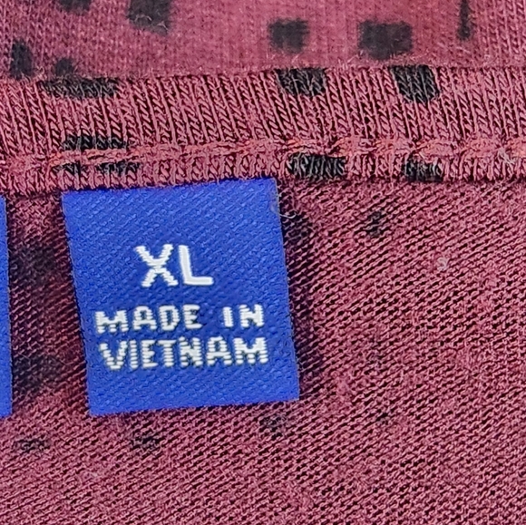 APT. 9 Burgundy/Black Design Long Sleeve Top - Picture 9 of 10